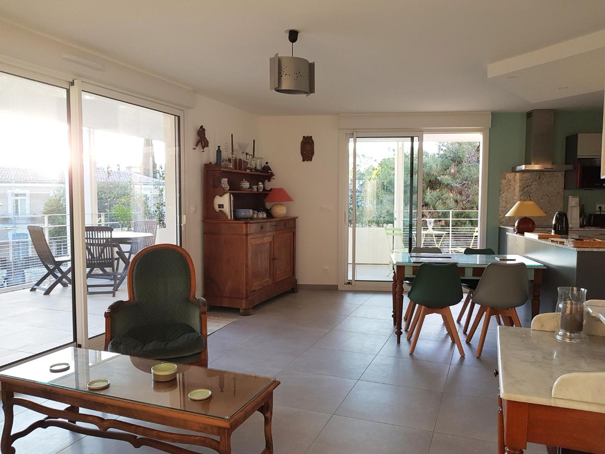 Appartement Centre Ville Beaux Arts 2 Personnes Calme Et Confort Монпелие Екстериор снимка